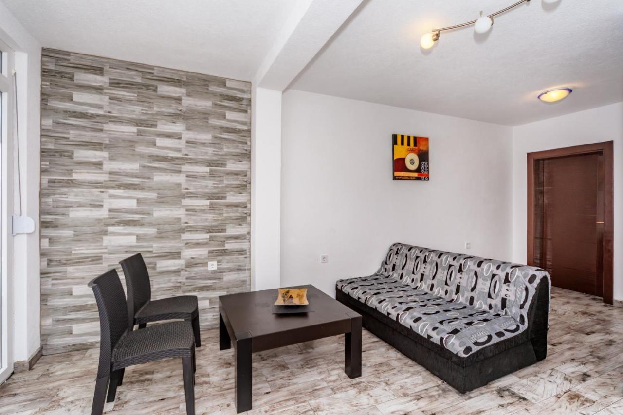 Apartmani Lira Сутоморе Экстерьер фото