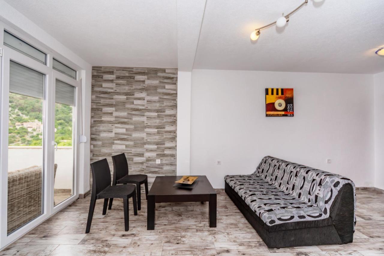 Apartmani Lira Сутоморе Экстерьер фото