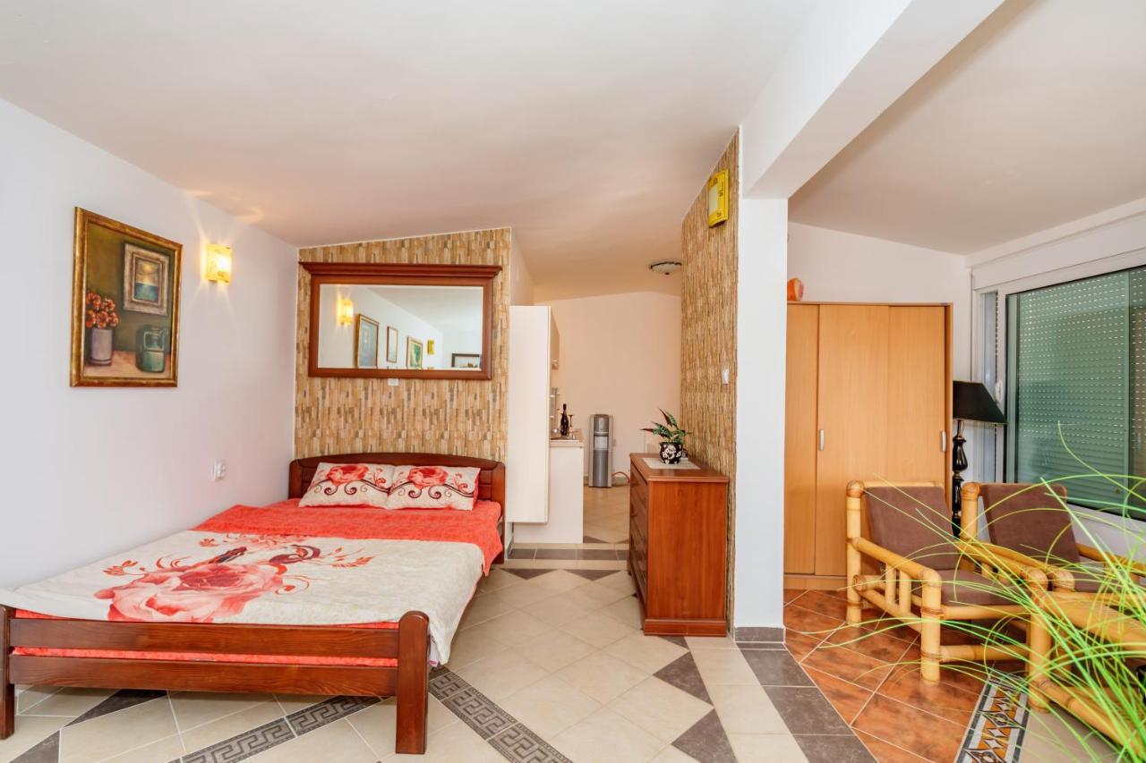 Apartmani Lira Сутоморе Экстерьер фото