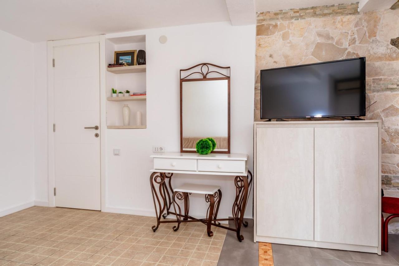 Apartmani Lira Сутоморе Экстерьер фото